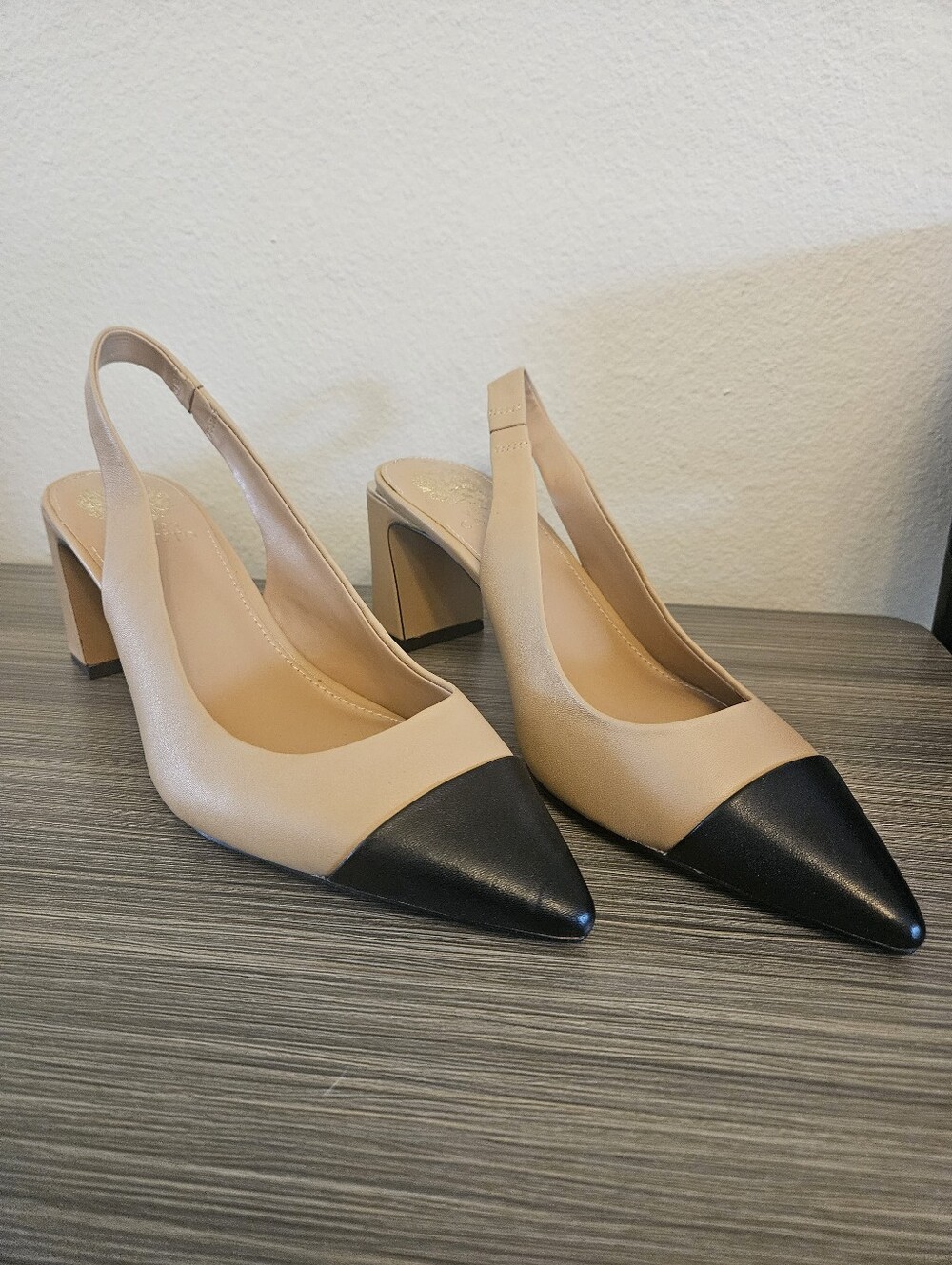 Vince Camuto Hamden Slingback Pumps Size 10 Pointed-toe slip-on block heels NWOT